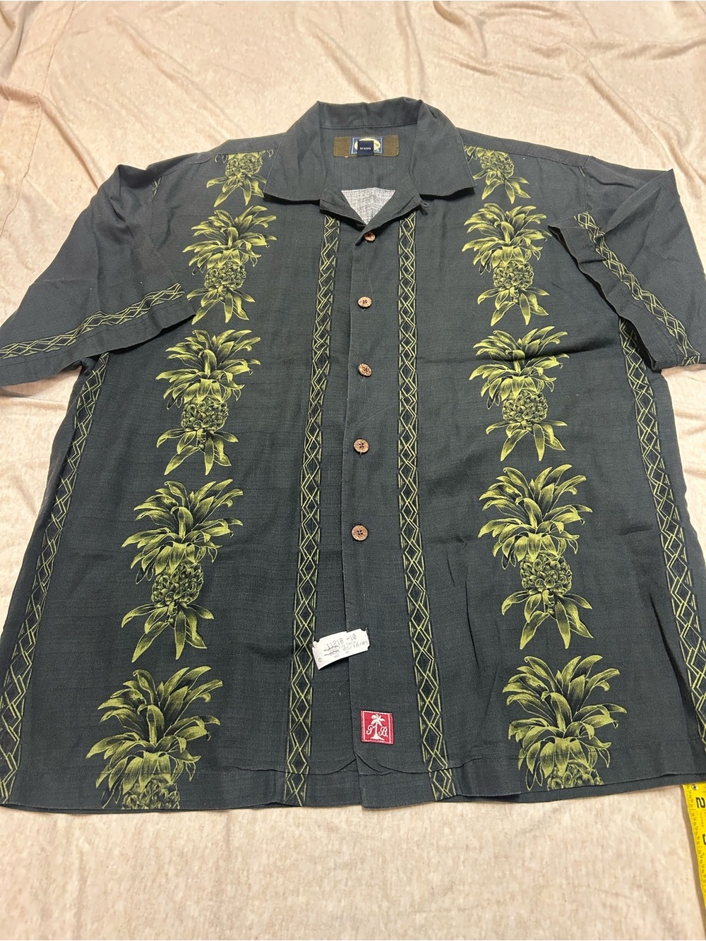 Vintage Tommy Bahama Pineapple Panel Hawaiian Camp Button Down Shirt Y2K